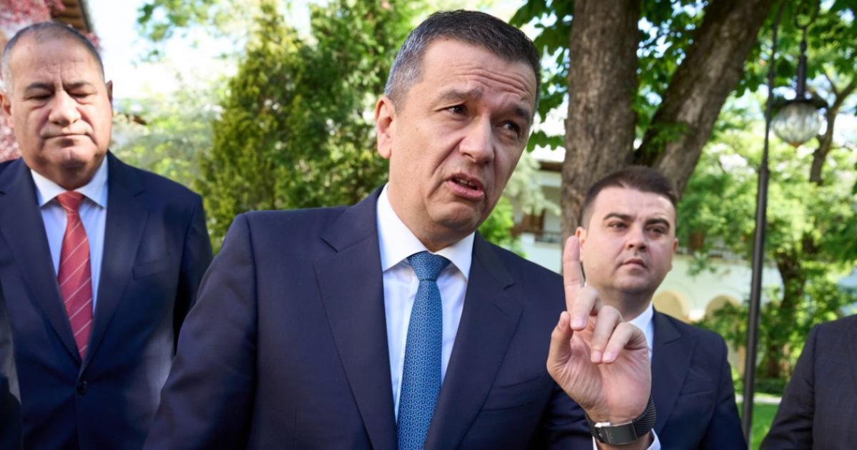 PSD deschis la rocada guvernamentală, dar cu condiții După două luni marcate de instabilitate politică, președintele PSD, SORIN GRINDEANU, a declarat că partidul pe care îl reprezintă este deschis la o eventuală rocada guvernamentală cu partidele de dreapta