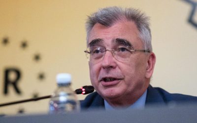 Liderul senatorilor AUR, PETRIȘOR PEIU, a lansat marți un atac frontal la adresa președintelui PSD, SORIN GRINDEANU, acuzându-l de ipocrizie și lipsă de autoritate morală