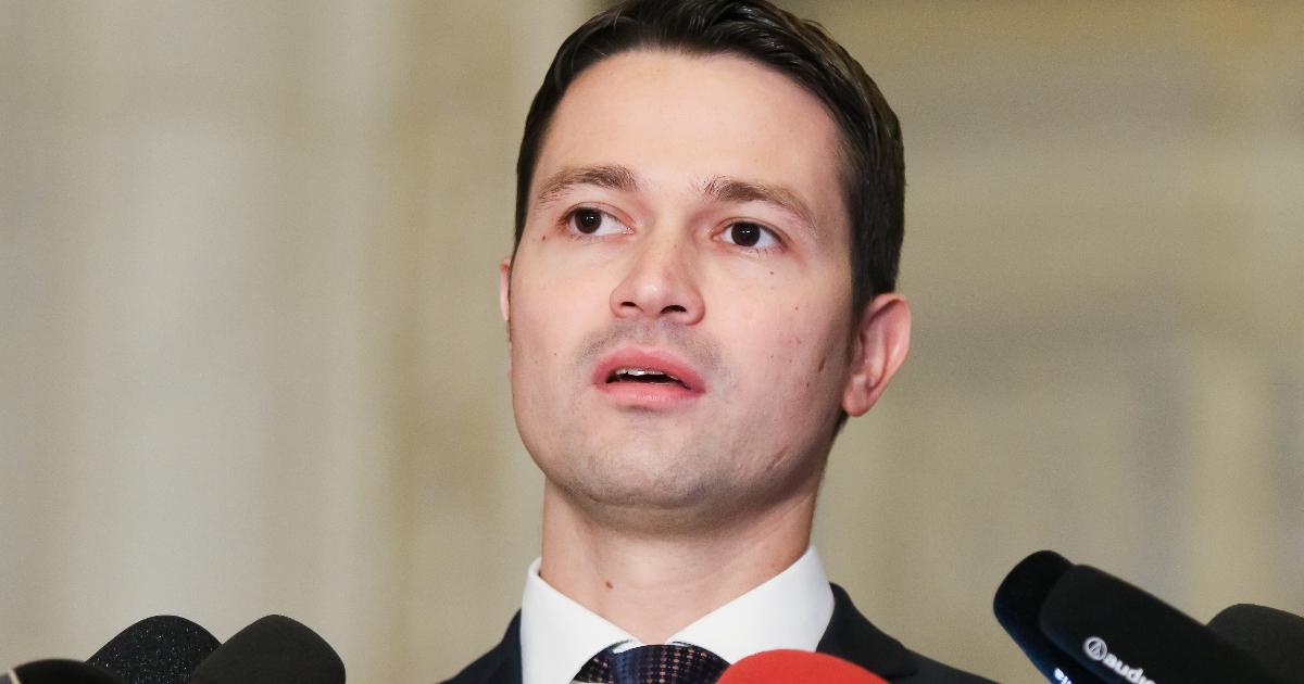Vicepreședintele Partidului Național Liberal (PNL), Robert Sighiartău, a declarat sâmbătă că speră să nu mai existe alianțe cu Partidul Social Democrat (PSD) în forma pe care acestea le-au avut în perioada 2021-2024