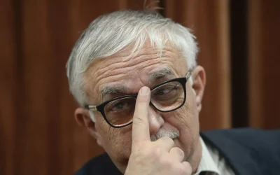 Zegrean critică atitudinea președintelui și dificultățile legislative Fostul judecător al Curții Constituționale (CCR), Augustin Zegrean, a subliniat joi seară o serie de probleme legate de procesul legislativ din România, abordând inclusiv reforma salarizării și formarea unui nou guvern