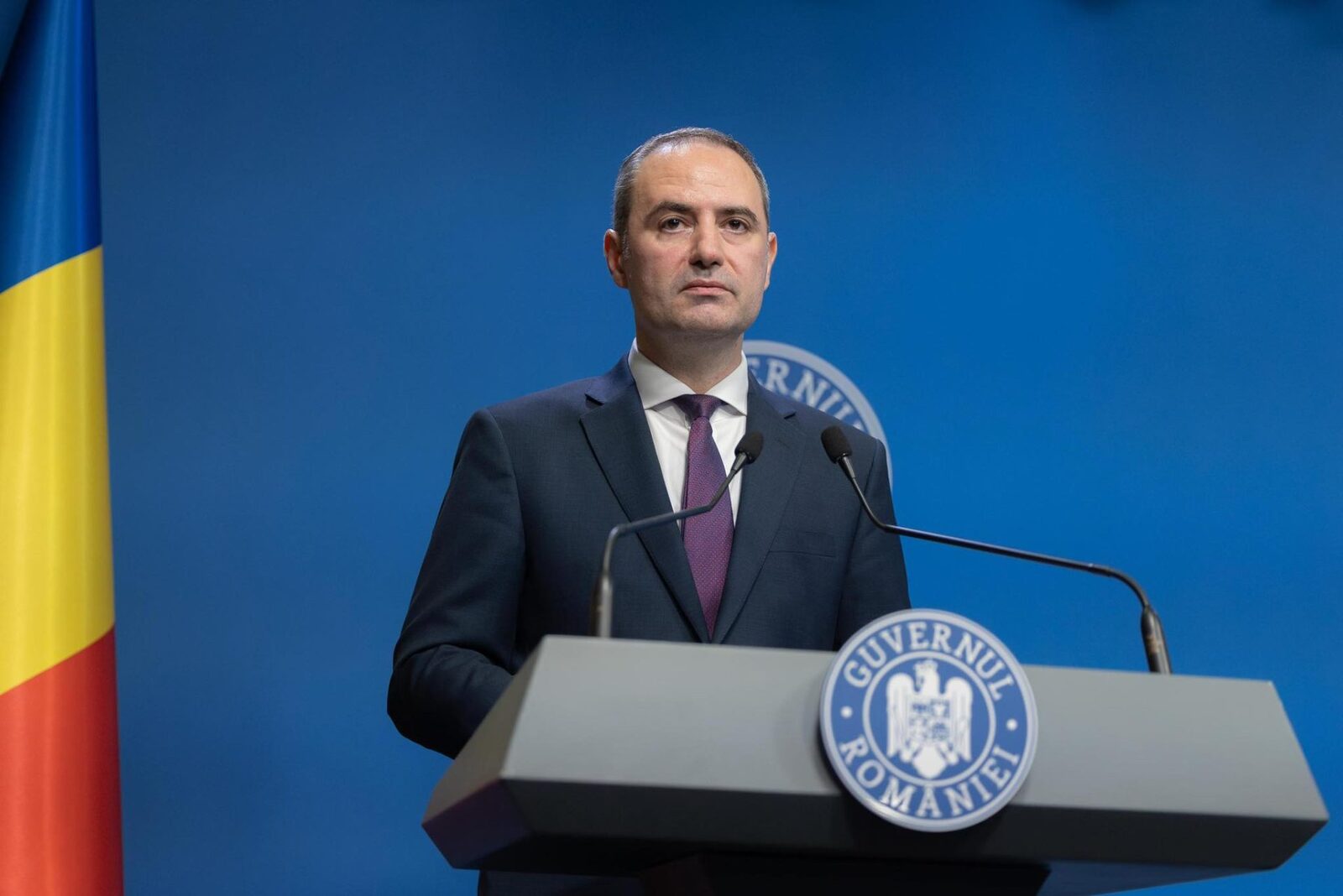 Scădere temporară la acciza pentru motorină Alexandru Nazare, ministrul interimar al Finanțelor, a anunțat o reducere temporară cu 20% a accizei la motorină, valabilă în perioada 16-31 august 2026