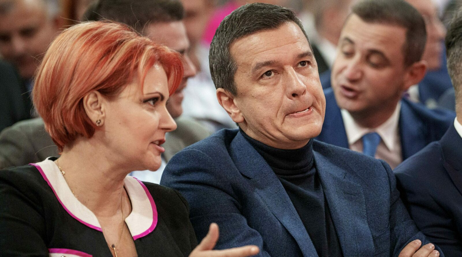 Grindeanu, despre zvonurile PSD-AUR: „O cred pe Olguța” Președintele PSD, SORIN GRINDEANU, a dezmințit joi categoric informațiile potrivit cărora LIA OLGUȚA VASILESCU și CLAUDIU MANDA s-ar fi întâlnit cu GEORGE Simion, liderul AUR, pentru a discuta o eventuală formulă de guvernare PSD-AUR