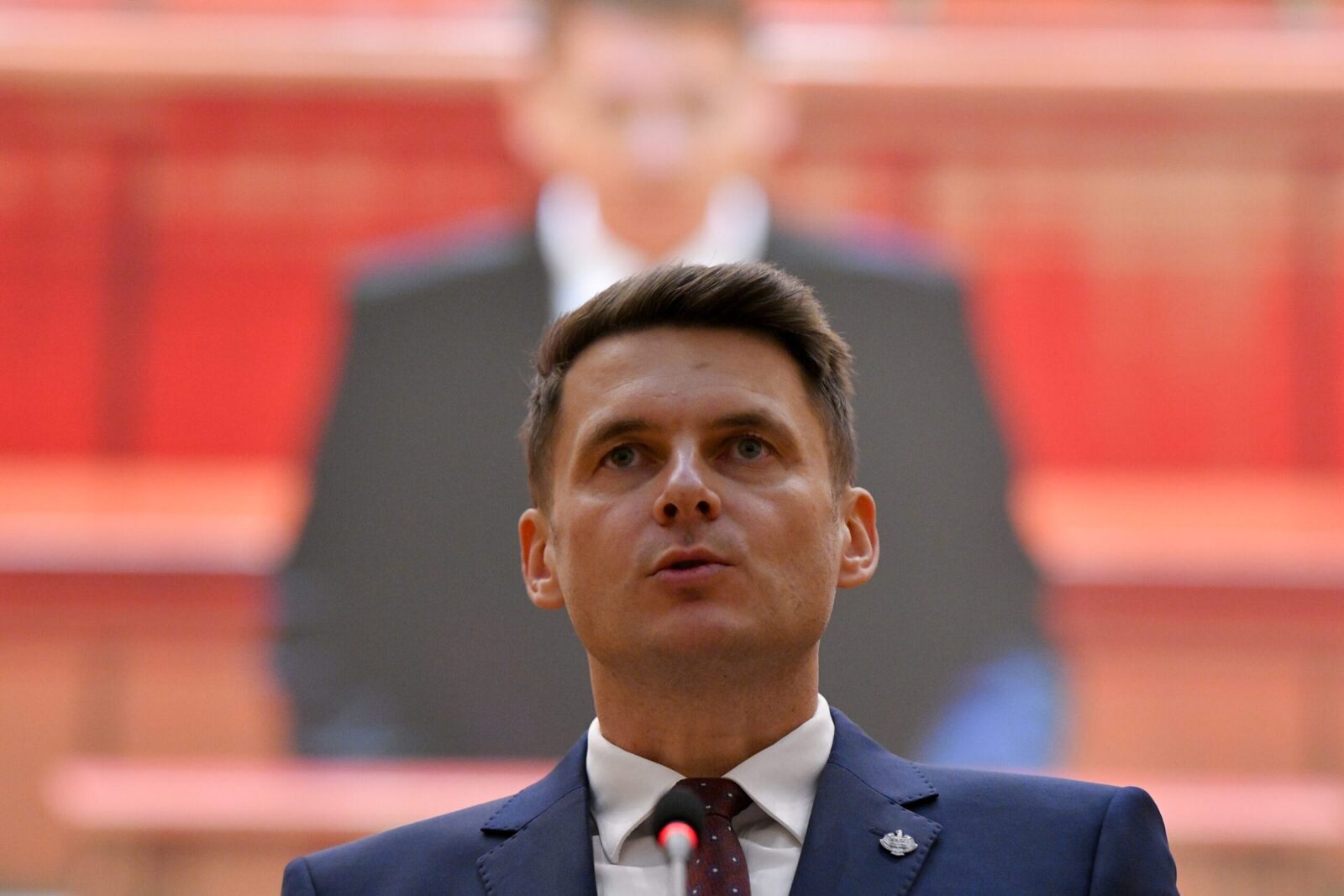 Președintele Senatului, Mircea Abrudean, a atras atenția asupra posibilelor consecințe negative ale modificărilor legislative aprobate de Parlament în sesiunea extraordinară