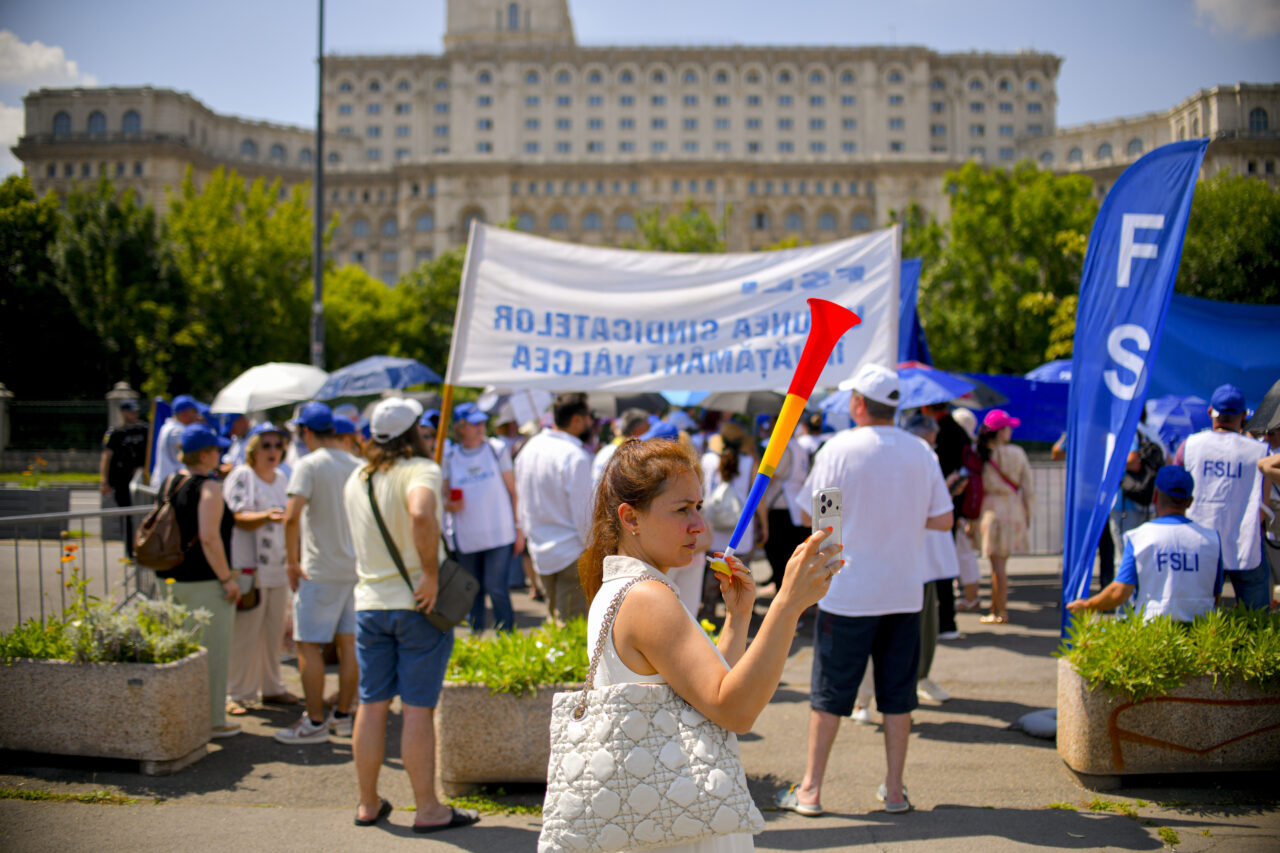 Cele trei mari organizații sindicale din Educație resping ferm propunerea privind salarizarea personalului din învățământ, prezentată recent la Palatul Cotroceni
