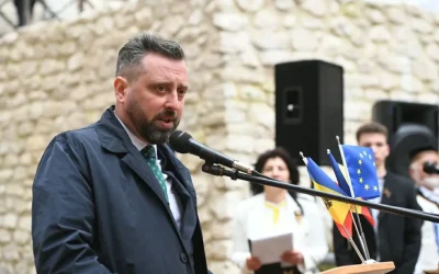 Deputatul liberal Alexandrin Moiseev a solicitat Ministerului Agriculturii și Dezvoltării Rurale elaborarea unei strategii clare pentru susținerea fermierilor prin asociere, dând exemplul unei cooperative din județul Botoșani, considerată cea mai profitabilă din România