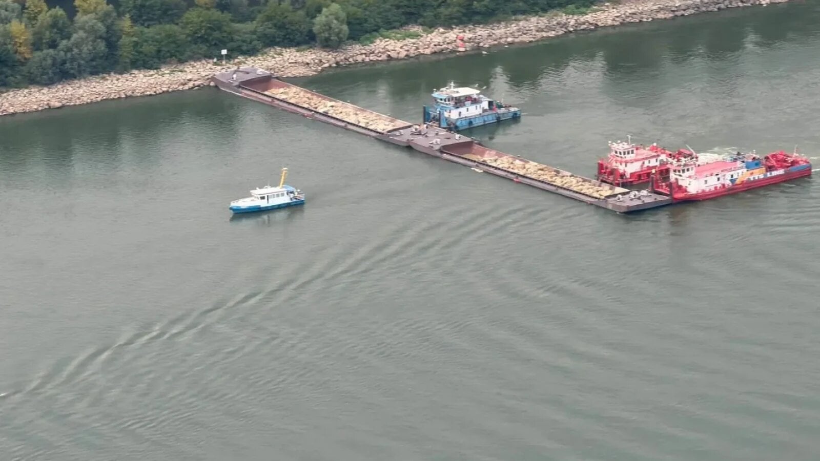Creștere vitală a nivelului Dunării pentru Centrala de la Cernavodă, după operațiunea cu barje Radu MİRUTĂ, ministrul interimar al Transporturilor, a anunțat o veste bună pentru funcționarea Centralei Nucleare de la Cernavodă