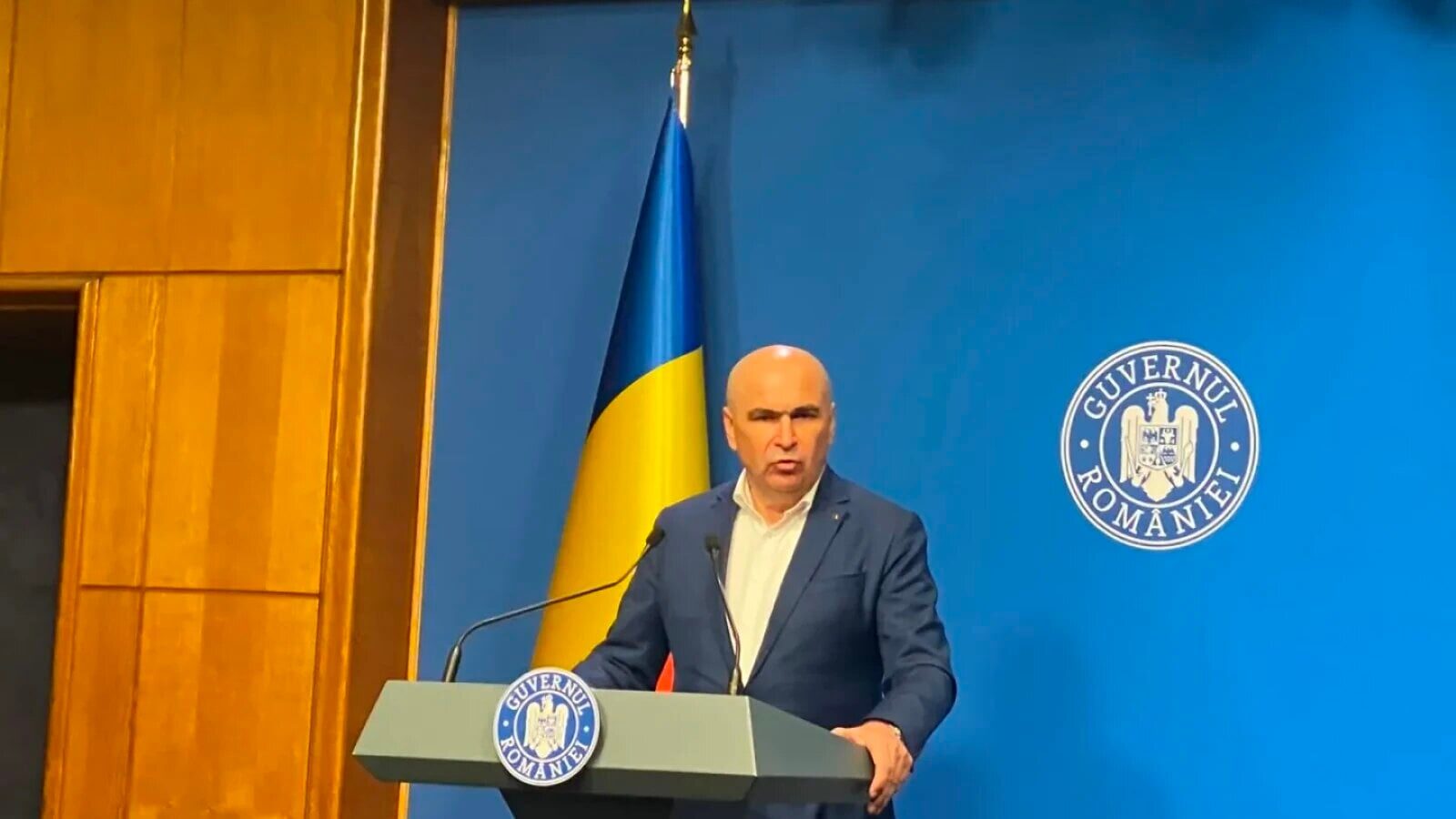 Premierul demis Ilie Bolojan a explicat factorii esențiali care influențează deciziile agențiilor de rating internațional, influențând astfel încrederea investitorilor și costul finanțării pentru România