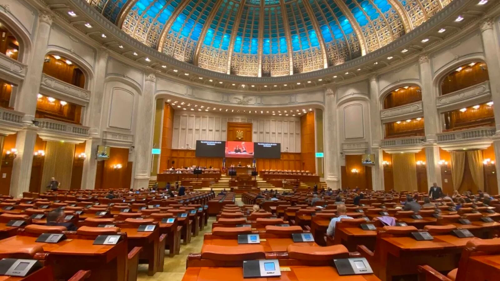 Camera Deputaţilor se întrunește în sesiune extraordinară în zilele de 11 și 12 august pentru a dezbate mai multe proiecte legislative importante