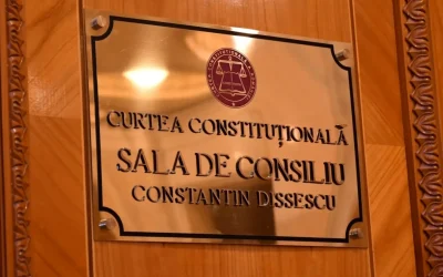 Curtea Constituțională a României (CCR) se pregătește să își întrerupă vacanța pentru a judeca, în regim de urgență, sesizarea de neconstituționalitate formulată de parlamentarii USR și PNL împotriva noii Legi a integrității