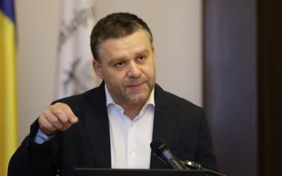 STB intră în insolvență pentru a evita falimentul Primarul General al Capitalei, Cătălin Ciucu, a anunțat necesitatea intrării Societății de Transport București (STB) în insolvență, considerând această măsură „extrem de dură”, dar singura cale responsabilă pentru salvarea companiei de la faliment