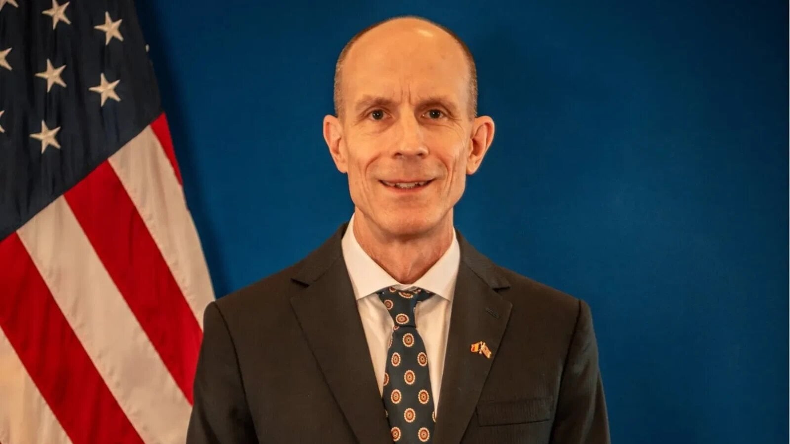 David Galbraith, un diplomat cu o vastă experiență internațională, a preluat recent funcția de adjunct al șefului misiunii diplomatice a Statelor Unite la București