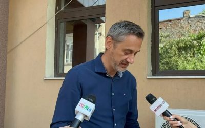 Primarul municipiului Slatina, MARIO DE MEZZO, a fost audiat la Parchetul de pe lângă Judecătoria Slatina, iar la ieșire a aflat că este inculpat în dosarul ”Cimitirul Stehareți”