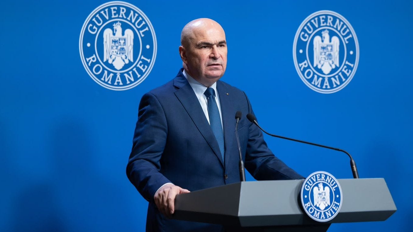 Două reactoare Cernavodă oprite din cauza secetei pe Dunăre Cele două reactoare ale centralei nucleare de la Cernavodă, care asigurau aproximativ 20% din consumul zilnic de energie al României, au fost oprite temporar din cauza nivelului critic al Dunării