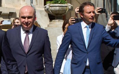 Liberalii ezită să confirme nominalizarea lui Siegfried Mureșan pentru premier Președintele PNL, Ilie Bolojan, a evitat să confirme explicit dacă la următoarele consultări de la Cotroceni, alături de președintele Klaus Iohannis, partidul va susține în continuare varianta Siegfried Mureșan pentru funcția de prim-ministru
