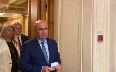 Ilie Bolojan, în calitate de prim-ministru demis și ministru interimar al Energiei, a lansat critici vehemente la adresa foștilor săi colegi din PNL care au condus Ministerul Energiei în ultimii ani