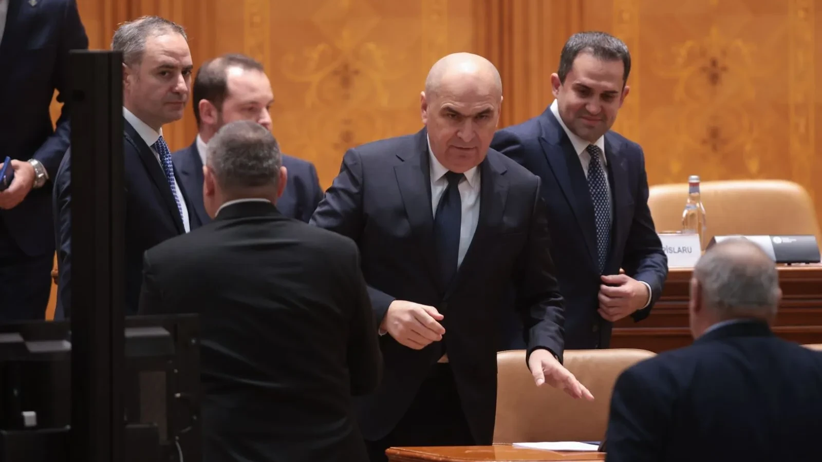 Premierul interimar Ilie Bolojan a propus o soluție în doi pași pentru controversatul „amendament Fritz”, referitor la legea ANI