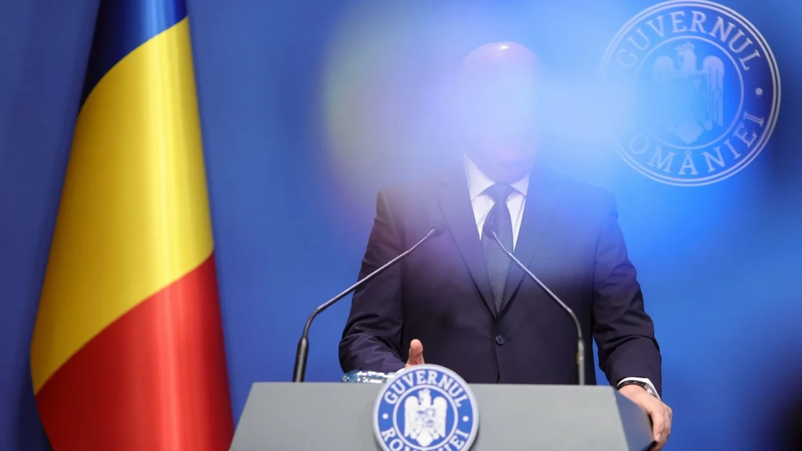 Guvernul pregătește un mecanism de limitare temporară a consumului de energie electrică pentru companiile industriale, în cazul în care România nu va mai reuși să acopere necesarul din orele de seară