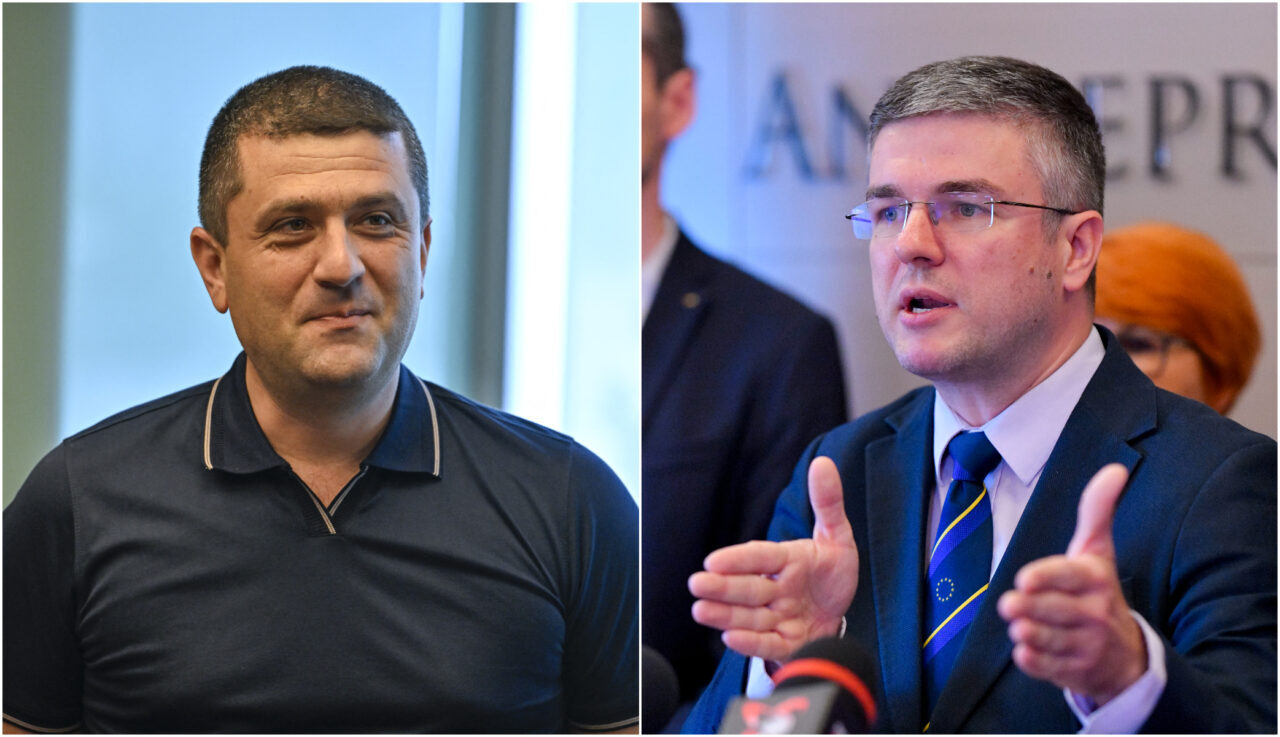 Redeschiderea industriilor strategice în Gorj: Uzina Sadu și mina de grafit Baia de Fier, repuse în funcțiune Ministrul interimar al Apărării, RADU MIRUȚĂ, și ministrul Economiei, IRINEU DARĂU, au vizitat județul Gorj pentru a anunța repornirea a două obiective industriale considerate vitale pentru economia națională și securitatea țării