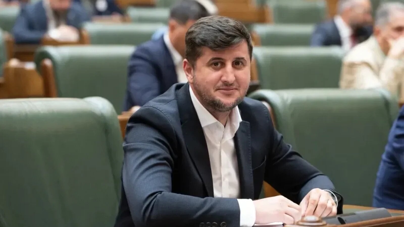 Senatorul PNL Lucian Rusu trage un semnal de alarmă cu privire la situația energetică a României, afirmând că țara are nevoie de o strategie pe termen lung, nu de soluții punctuale la crize