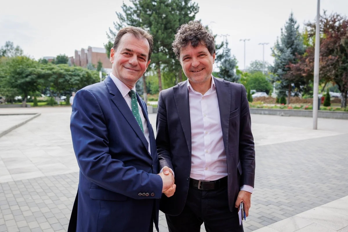 Orban, critic vehement la adresa Administrației Prezidențiale: „O orbecăială, confuzie totală” Fostul premier Ludovic Orban a lansat acuzații dure la adresa Administrației Prezidențiale, criticând lipsa unei strategii clare în gestionarea crizei guvernamentale și acuzându-l pe președintele Nicușor Dan de „orbecăială” și „confuzie totală” în nominalizarea premierilor