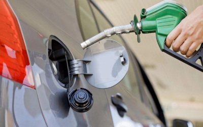 Fostul premier Victor Ponta a propus o soluție neconvențională pentru criza prețurilor la carburanți: o discuție diplomatică directă cu Ucraina pentru a opri bombardamentele asupra terminalelor petroliere din portul rus Novorossiisk