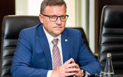 Deputatul PSD Marius Budăi a declarat că partidul său nu va vota o lege a salarizării care „dinamitează societatea”, subliniind că un astfel de act normativ ar trebui negociat cu sindicatele, nu impus