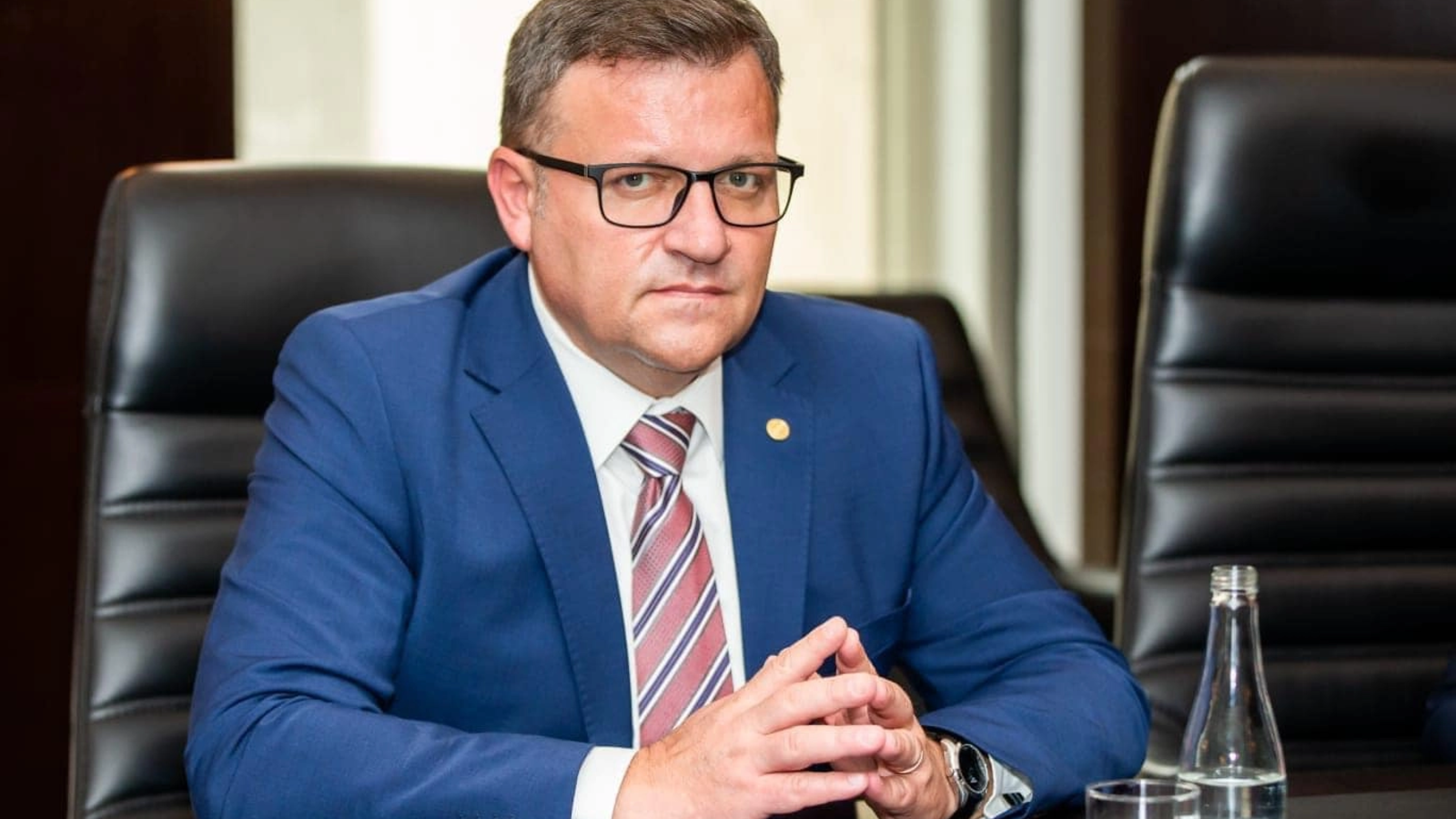 Deputatul PSD Marius Budăi a declarat că partidul său nu va vota o lege a salarizării care „dinamitează societatea”, subliniind că un astfel de act normativ ar trebui negociat cu sindicatele, nu impus