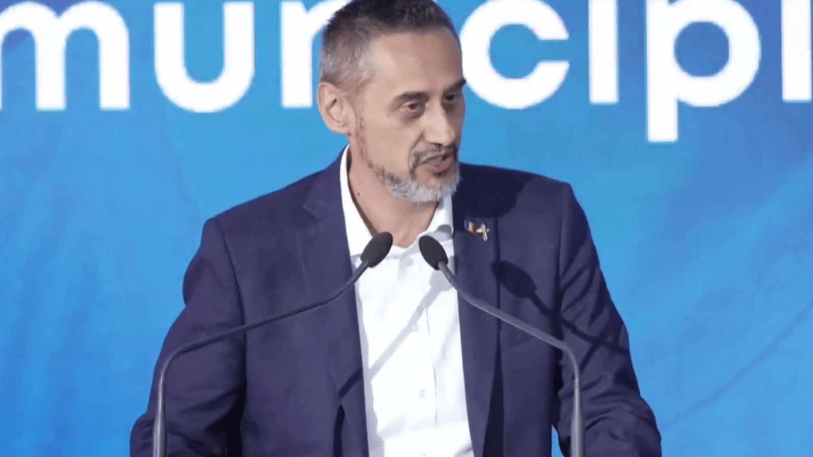 Primarul Slatinei, Mario De Mezzo, a anunțat că a fost pus sub acuzare într-un dosar legat de concesionarea unui cimitir din municipiu