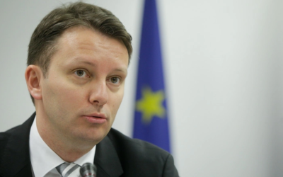Siegfried Mureșan, europarlamentar PNL, a avertizat că orice pas înapoi în implementarea reformelor asumate prin Planul Național de Redresare și Reziliență (PNRR) poate avea consecințe financiare pentru România