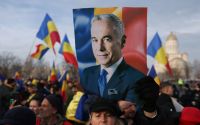 Anularea alegerilor prezidențiale din România în 2024, provocată de un val de dezinformare și manipulare, a atras atenția presei franceze, care o prezintă acum ca pe un avertisment pentru viitoarele scrutinuri de la Élysée
