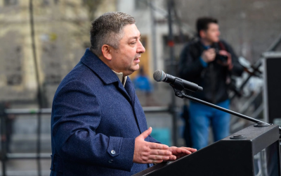 Președintele Consiliului Județean Cluj, Alin Tișe, lansează unul dintre cele mai dure atacuri de până acum din interiorul PNL împotriva actualei conduceri a partidului și a politicilor promovate în ultimul an