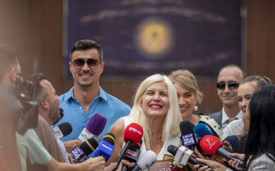 Elena Udrea critică acțiunile guvernului în criza energetică, numind operațiunea de la Dunăre „circ fără pâine”