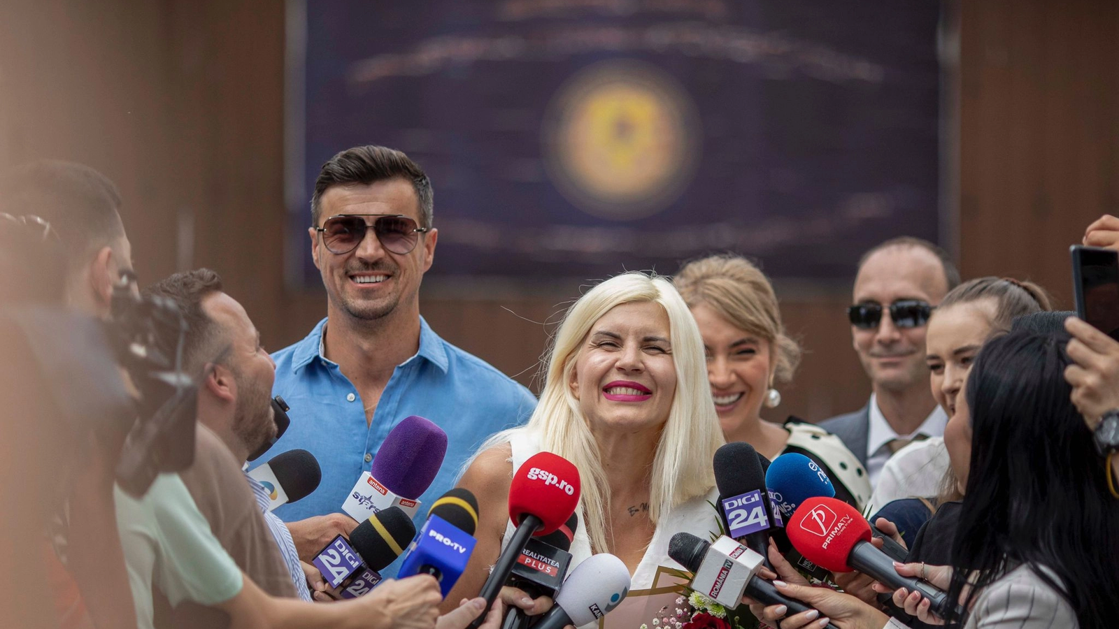 Elena Udrea critică acțiunile guvernului în criza energetică, numind operațiunea de la Dunăre „circ fără pâine”
