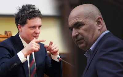 România plutește în derivă politică: 100 de zile fără guvern cu puteri depline România se confruntă cu o criză politică prelungită, marcând joi, 13 august, 100 de zile de când Executivul condus de Ilie Bolojan a fost demis, la 5 mai 2026, în urma unei moțiuni de cenzură