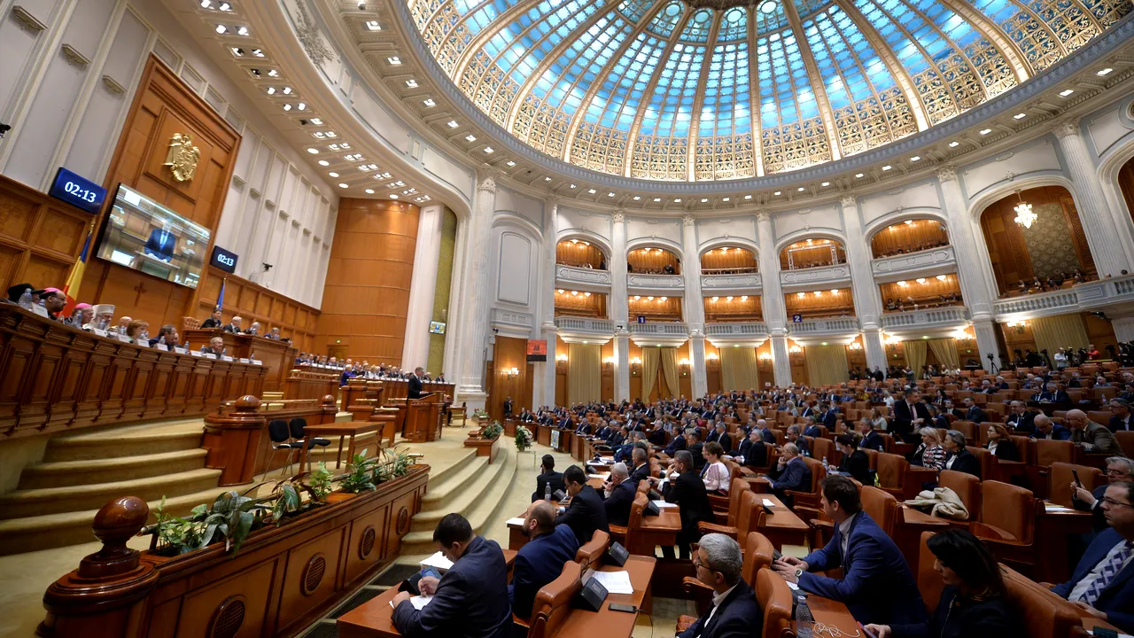 Legea ANI, vot final în Senat pe fondul tensiunilor politice Senatul urmează să dea astăzi votul final asupra Legii ANI, act normativ care a generat dezbateri aprinse între liderii partidelor, după ce a trecut de Camera Deputaților luni