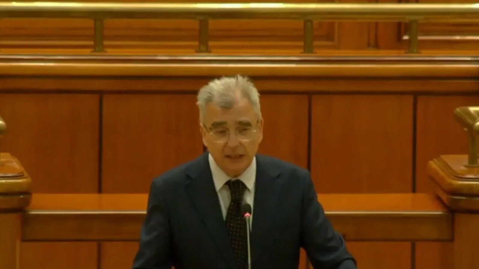Senatorul AUR Petrișor Peiu îl acuză pe președintele Nicușor Dan de încercarea de a deturna atenția publică de la criza politică și economică, prin promovarea subiectului aderării României la zona euro