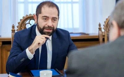 Președintele Klaus Iohannis a convocat, marți, la Palatul Cotroceni, liderii partidelor PSD, PNL, USR și UDMR pentru discuții despre Legea salarizării