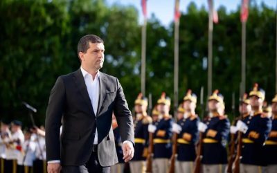 radu-miruta-blugi-ziua-drapelului-national_IayHA.jpg