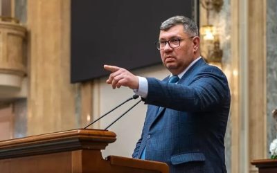 Senatorul ex-POT Robert Ghiță este acuzat de soția sa că ar fi agresat-o și dat-o afară din casă