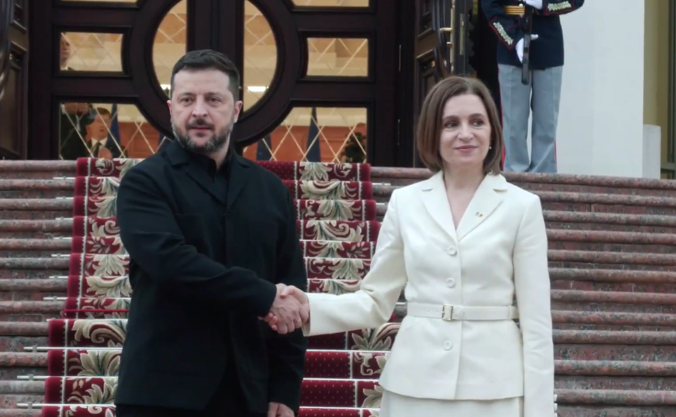 Zelenski LA CHIȘINĂU PENTRU ANIVERSAREA INDEPENDENȚEI MOLDOVEI Președintele Ucrainei, VOLODIMIR Zelenski, a ajuns joi la Chișinău
