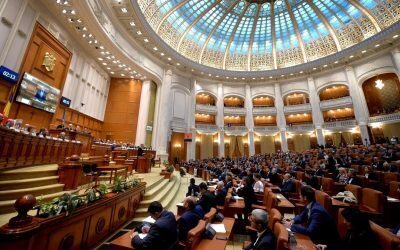Modificări la Codul Administrativ elimină incompatibilități pentru consilieri Senatul a votat miercuri, 26 august, eliminarea modificărilor la Codul Administrativ care ar fi pus mii de consilieri locali și județeni, indiferent de apartenența politică, în situația de incompatibilitate cu funcțiile ocupate în alte instituții publice