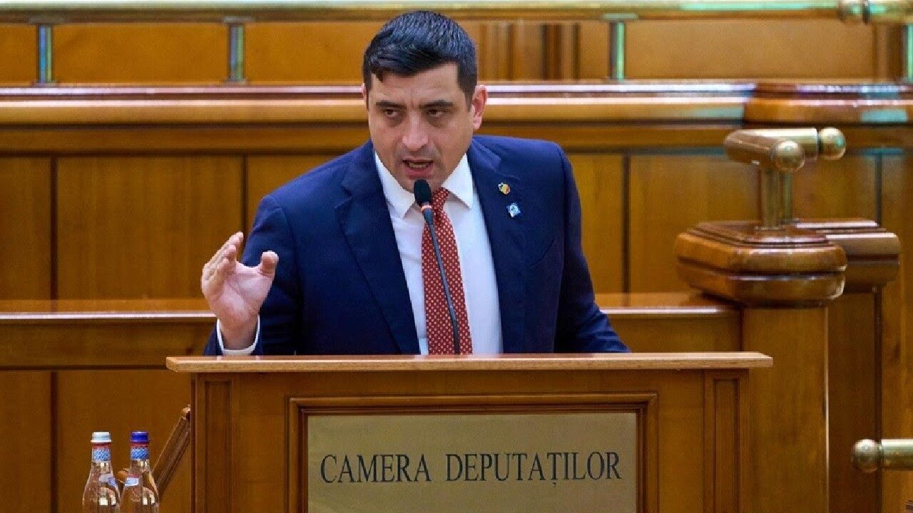 George Simion afirmă că AUR susține în continuare Călin Georgescu și critică deciziile președintelui Președintele AUR, George Simion, a declarat miercuri seară că partidul său își menține sprijinul pentru Călin Georgescu, pe fondul proceselor și acuzațiilor care îl vizează