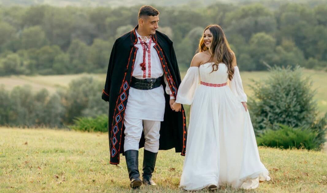 George Simion, omagiu public pentru soția sa Ilinca, la patru ani de la nunta fastuoasă George Simion, liderul AUR, a marcat ieri, pe o rețea de socializare, patru ani de la căsătoria cu aleasa inimii sale, Ilinca