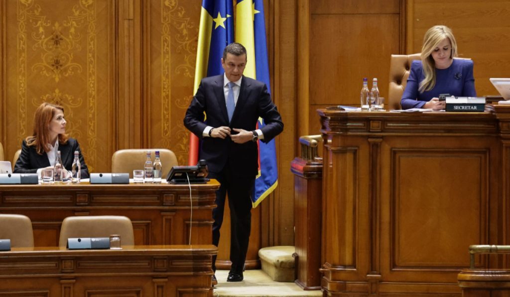 Liderul PSD Sorin Grindeanu, cu rezerve față de o alianță PSD-AUR Liderul social-democrat Sorin Grindeanu a reiterat joi seara, la Antena 3, poziția sa cu privire la o eventuală guvernare PSD-AUR, menționând că are rezerve serioase legate de credibilitatea unor lideri ai formațiunii conduse de George Simion, precum și de pozițiile acesteia pe scena politicii externe