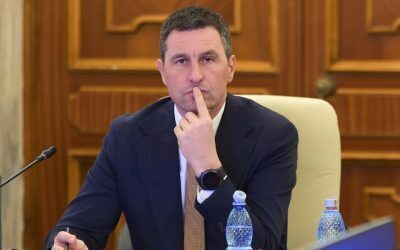 Tanczos Barna, unul dintre liderii UDMR, a declarat marți seară că discuțiile privind o posibilă schimbare a lui Kelemen Hunor din fruntea formațiunii, la alegerile interne din anul viitor, sunt „generate artificial”