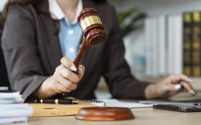 Guvernul Bolojan propune o nouă lege a salarizării care ar impune reduceri salariale pentru magistrații cu grade înalte, în timp ce pentru cei din treptele inferioare s-ar prevedea creșteri