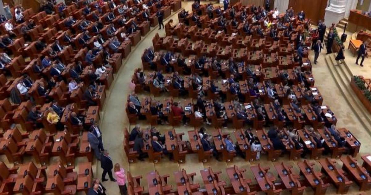 Senatul a respins proiectul de lege privind modificarea şi completarea unor acte normative în domeniul integrităţii publice, document care fusese adoptat de Camera Deputaţilor miercuri