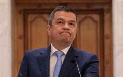 PSD iese din coaliție și critică guvernarea Bolojan Președintele PSD, Sorin GRINDEANU, a anunțat ieșirea partidului din coaliția de guvernare, acuzând o direcție greșită a țării sub conducerea prim-ministrului Ilie BOL Обаjan