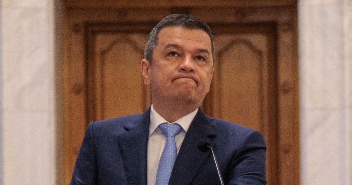 PSD iese din coaliție și critică guvernarea Bolojan Președintele PSD, Sorin GRINDEANU, a anunțat ieșirea partidului din coaliția de guvernare, acuzând o direcție greșită a țării sub conducerea prim-ministrului Ilie BOL Обаjan