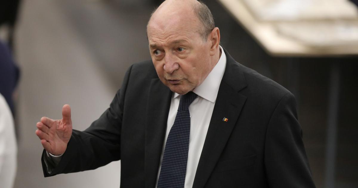 Traian Băsescu a declarat că România are nevoie „rapid” de un guvern, având în vedere situația geopolitică actuală